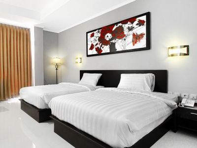 Lj Hotel 万隆 外观 照片